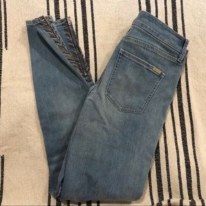 WHBM Mid-Rise Embroidered Skinny Ankle Jeans 6L